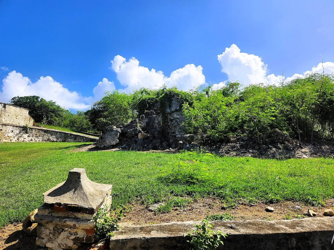 Sugar-mill ruins at Rust op Twist, near Cane Bay on St. Croix's north shore