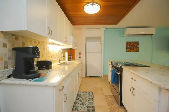Cozy Condo with Beach Access, photo 9