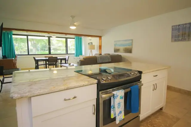 Cozy Condo with Beach Access, photo 11
