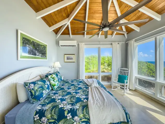 Toes in the Sand Beach House, photo 46