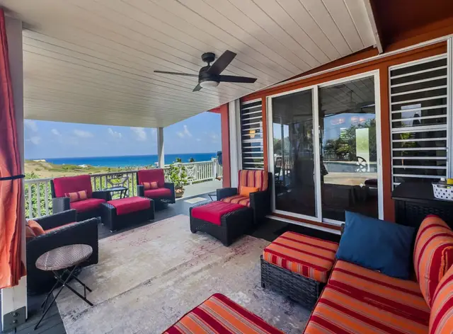 Hook 'em on Paradise, photo 14