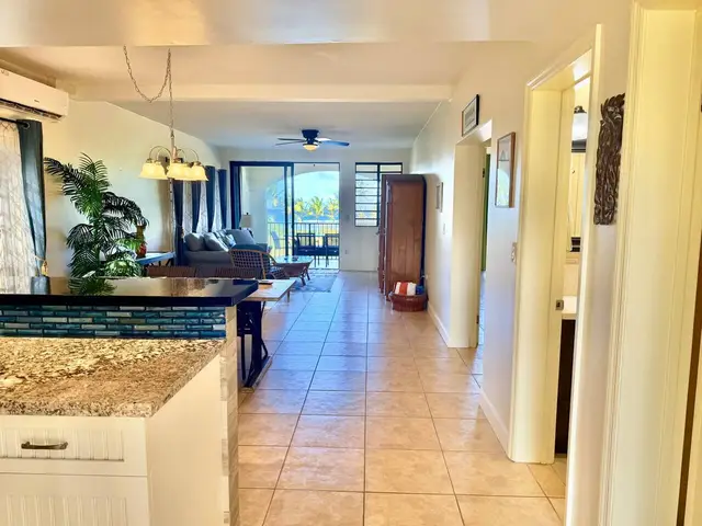 Sunset Oasis, photo 13