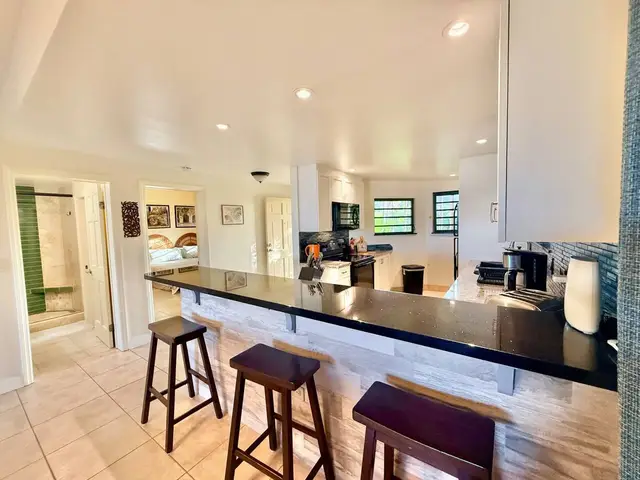 Sunset Oasis, photo 16