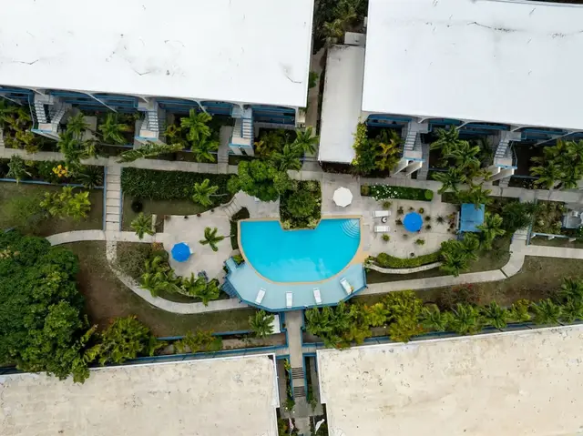 Caribbean Blue Hideaway, photo 16