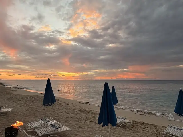 Sunset Sea-Clusion, photo 40